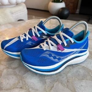 🔥Saucony Endorphin Pro 2 Running Shoes – Women’s Size 6.5 – Royal Blue/White🔥